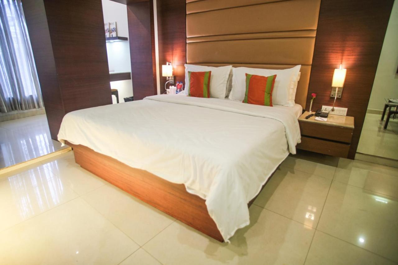 เดอะ ซามิลตัน Hotel โกลกาตา ภายนอก รูปภาพ