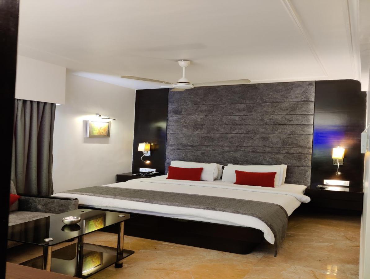 เดอะ ซามิลตัน Hotel โกลกาตา ภายนอก รูปภาพ