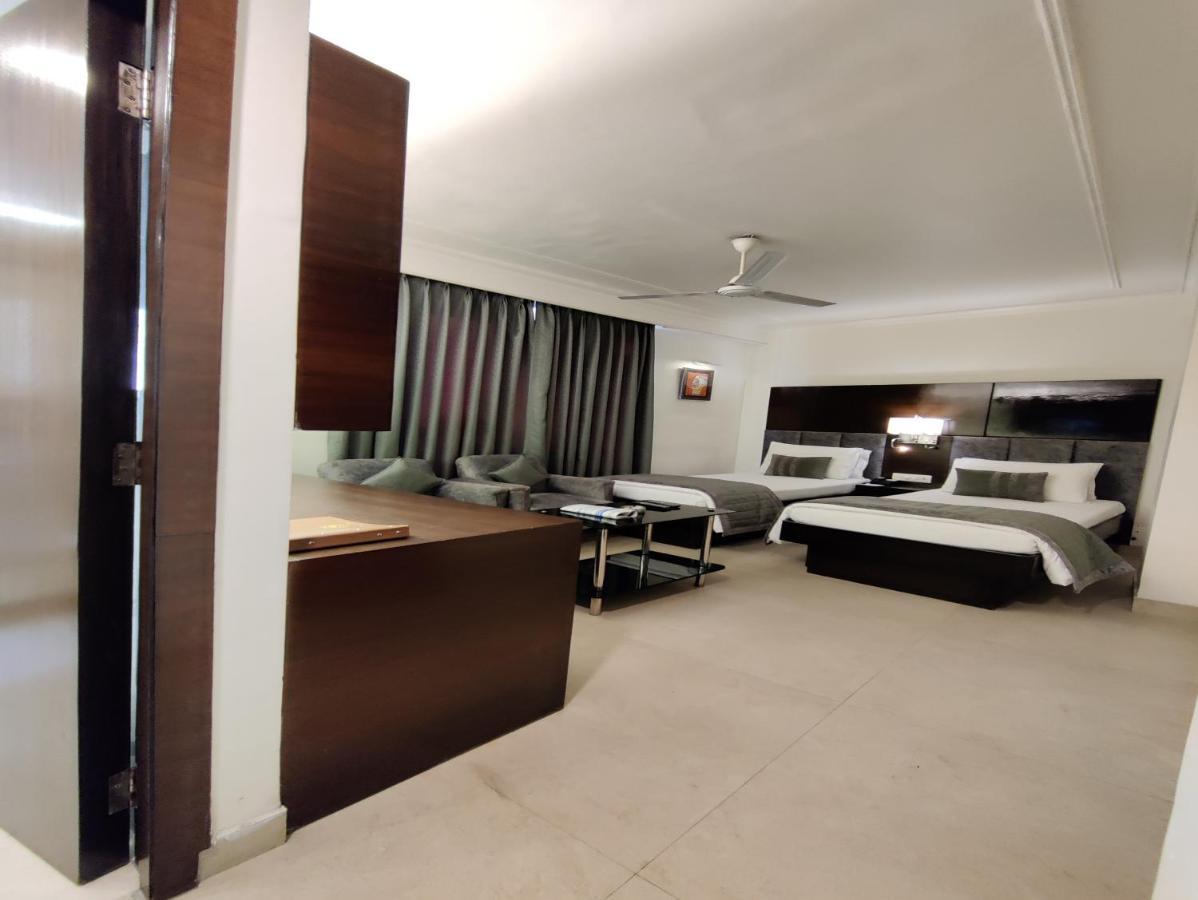 เดอะ ซามิลตัน Hotel โกลกาตา ภายนอก รูปภาพ