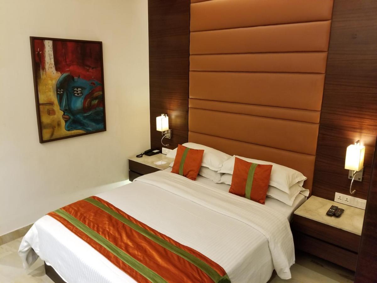 เดอะ ซามิลตัน Hotel โกลกาตา ภายนอก รูปภาพ